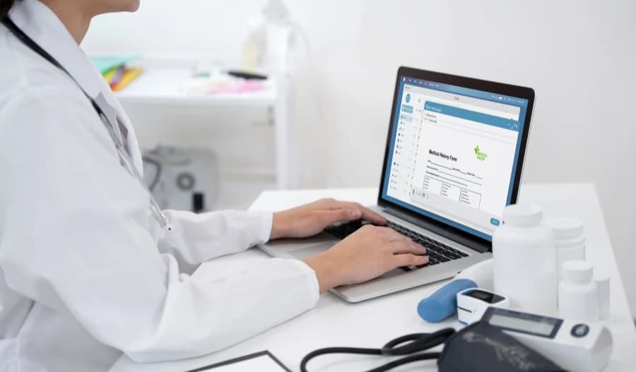 Healthcare CRM vs. EHR | Understanding the Differences