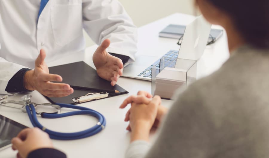 IVF Clinics in Dubai | A closeup of doctor and patient's hands