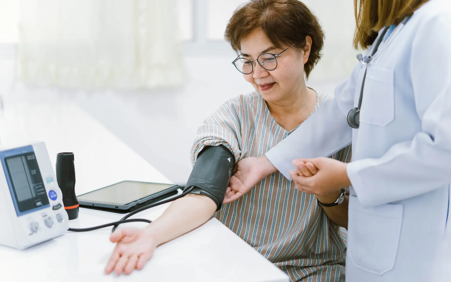 How CRM Helps Track and Manage Chronic Patients